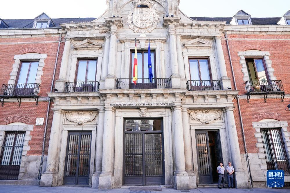 直面分歧、平等对话，中美经贸会谈向深水区推进